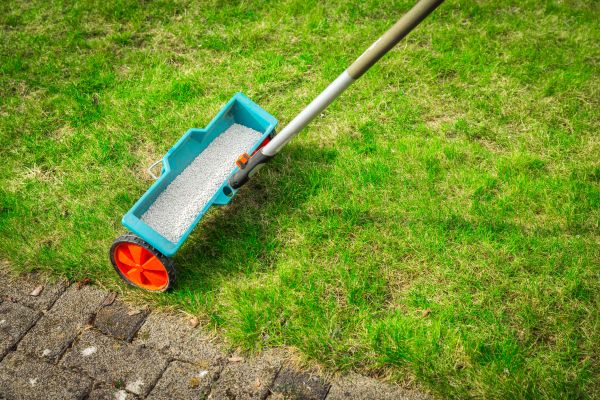 Cost of Commercial Lawn Treatment in Broken Arrow
